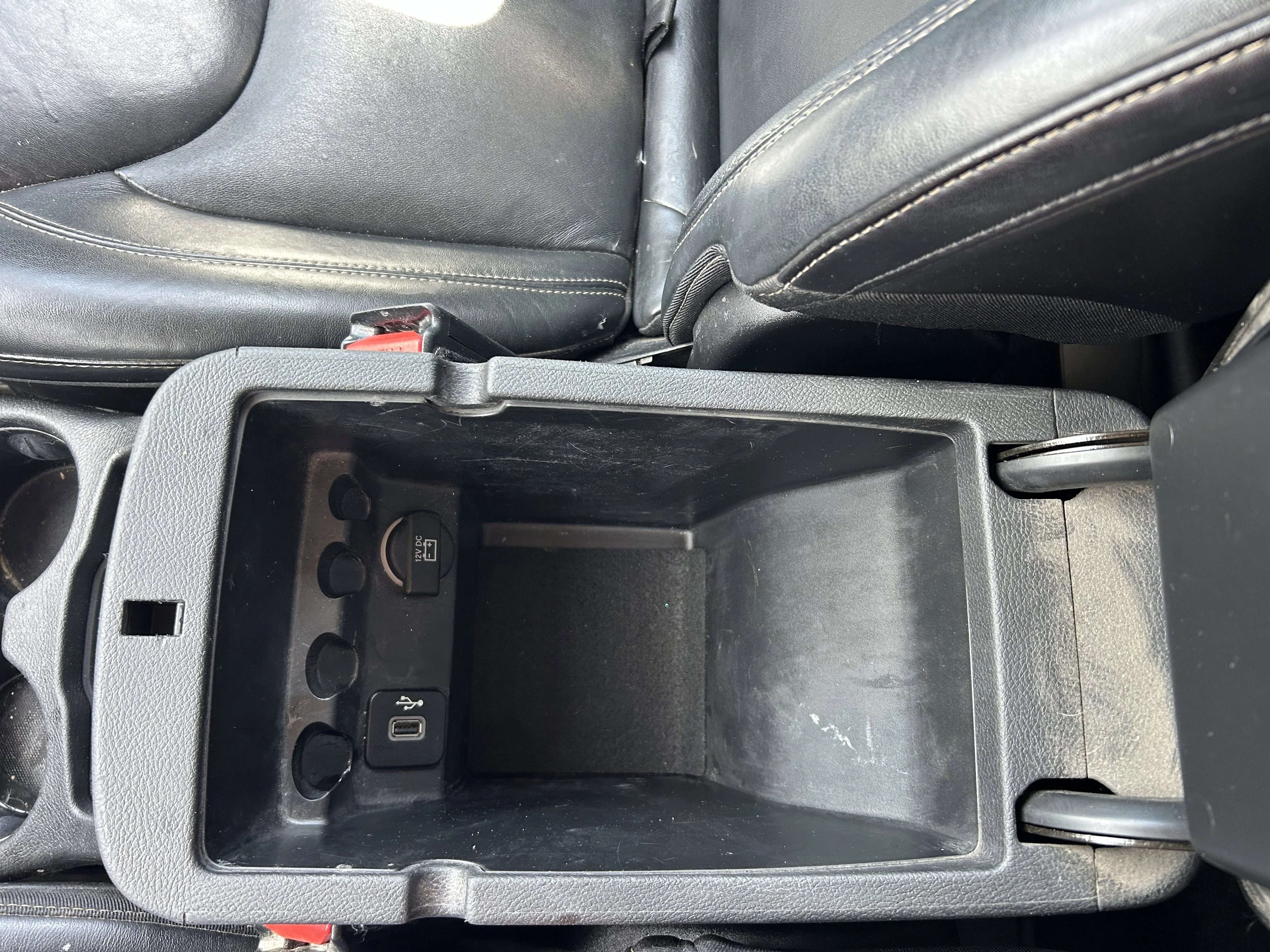 Used 2015 Gray Jeep Limited image 21