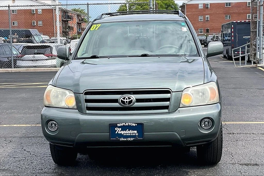 Used 2007 Toyota Highlander Base with VIN JTEGP21A770139786 for sale in Oak Lawn, IL