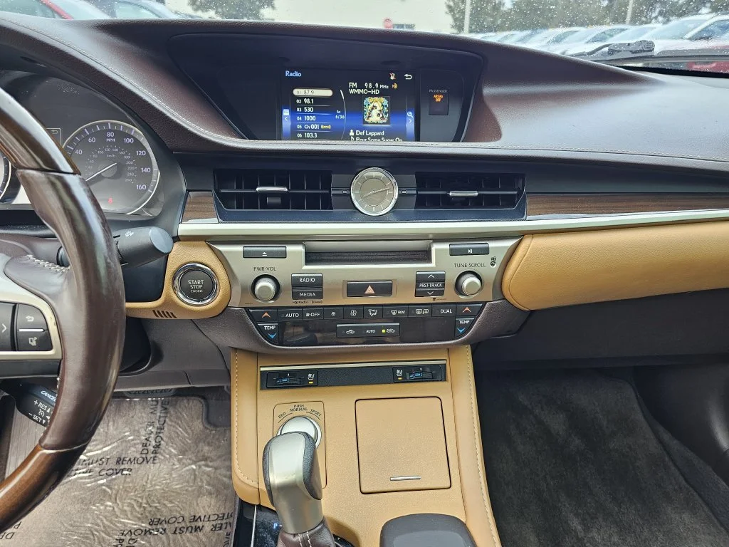 Used 2016 Brown Lexus 350 image 19