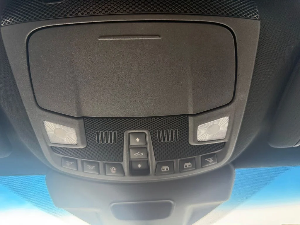 Used 2019 Black Lincoln Reserve image 35
