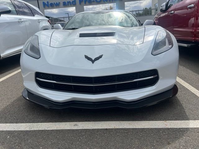 Used 2016 White Chevrolet Stingray image 2