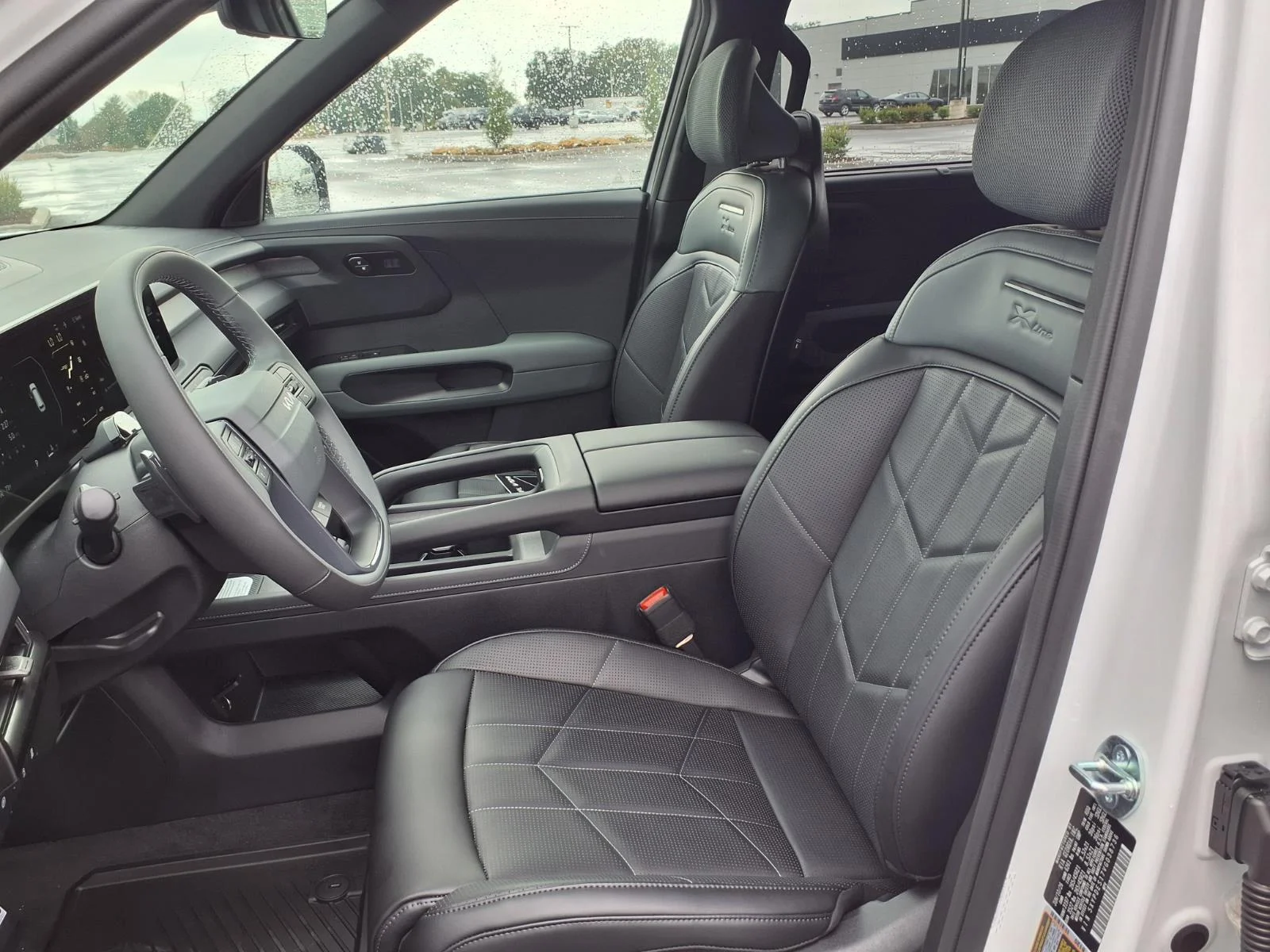 New 2027 Glacial White Pearl Kia X-Line SX image 14