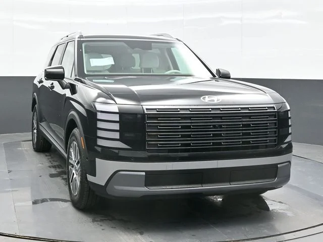 New 2026 Black Hyundai SEL Premium image 6