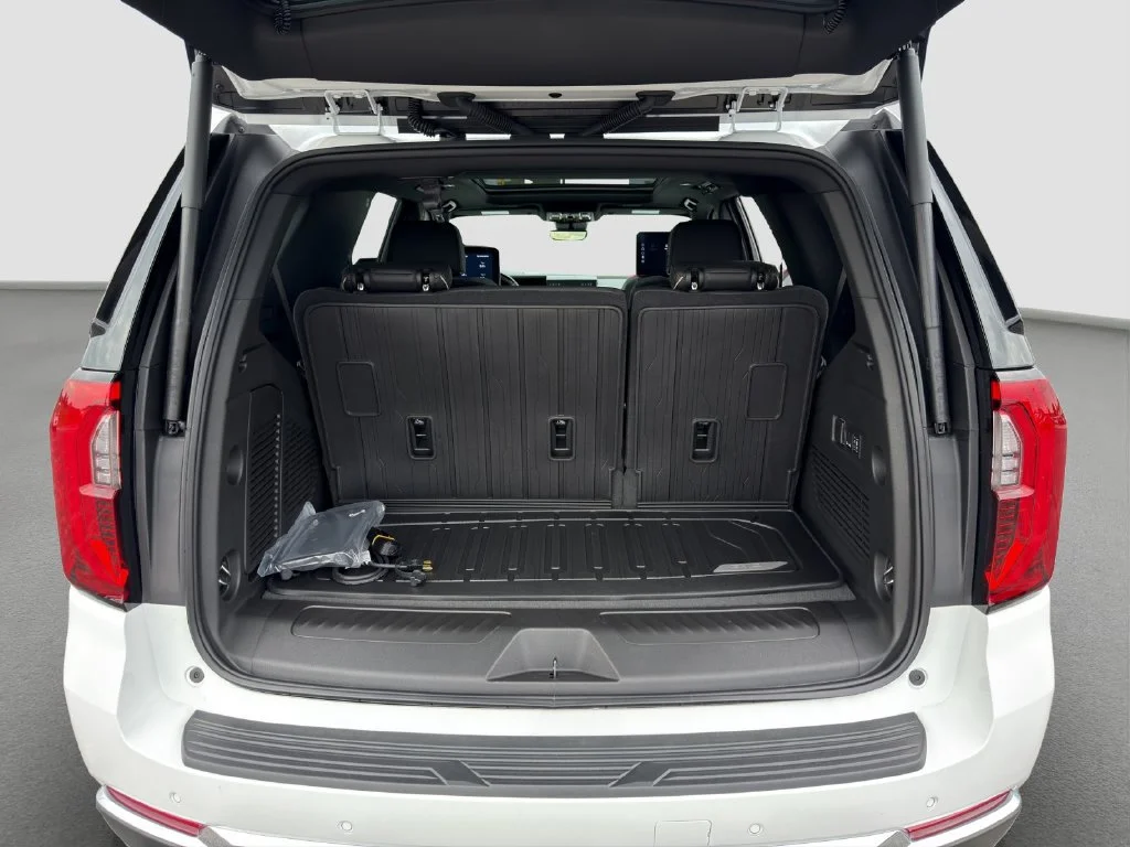 New 2026 Summit White GMC Elevation image 20