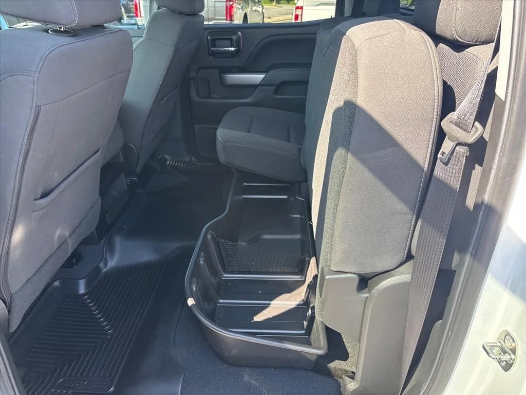 Used 2018 Beige Chevrolet LT image 19