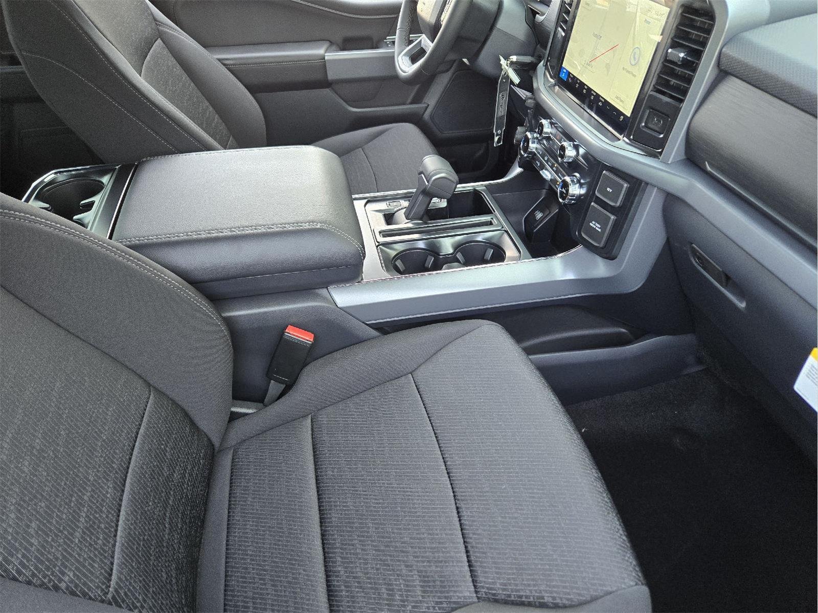 New 2026 Agate Black Metallic Ford XLT image 9