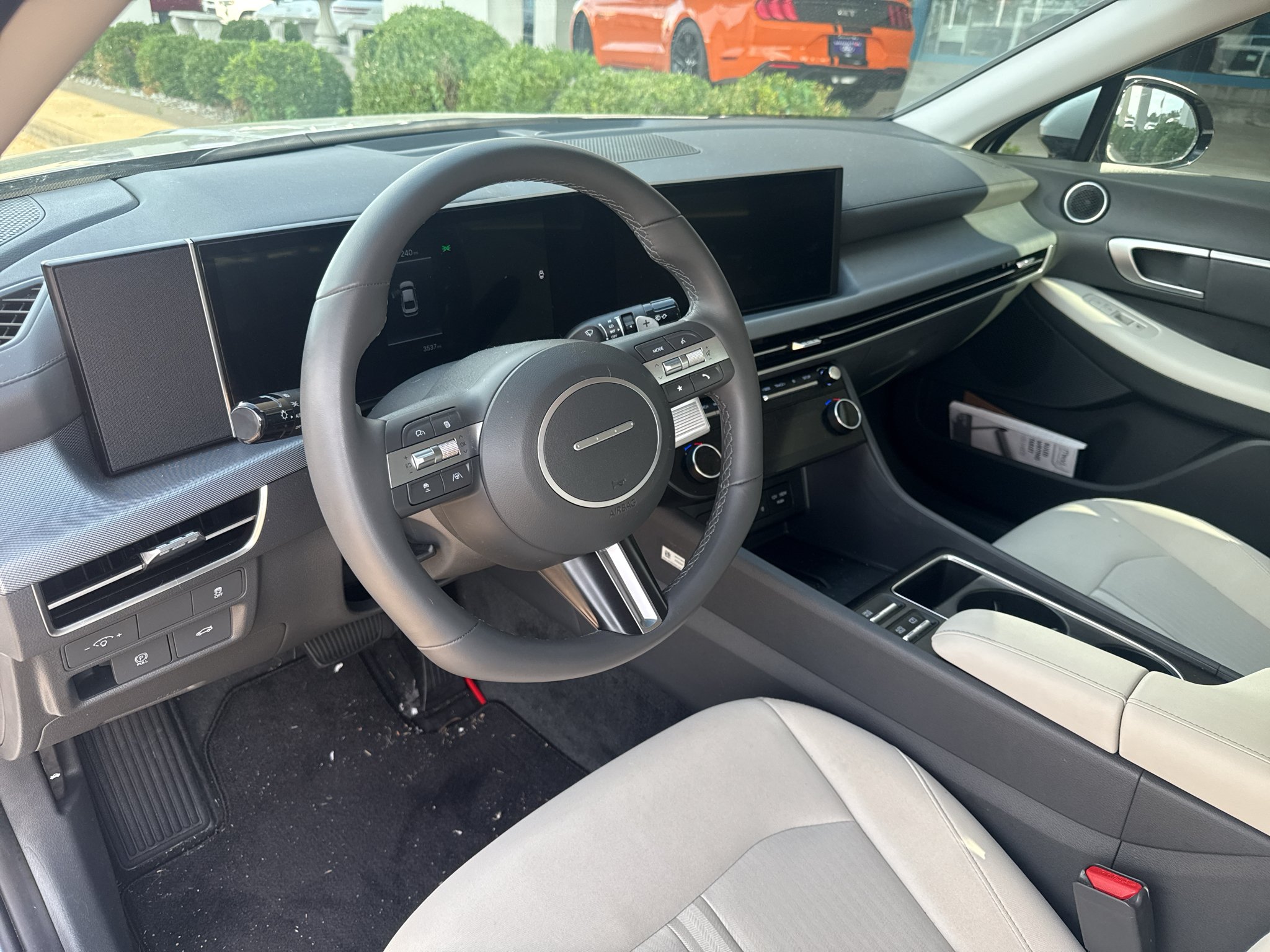 Used 2026 Aero Silver Hyundai SEL image 2