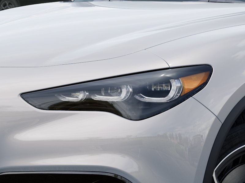 New 2025 Moonlight Gray Metallic Exterior Paint Alfa Romeo  image 106