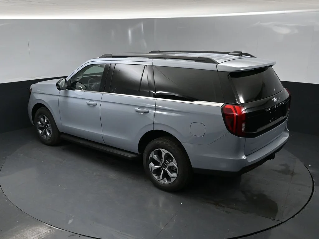 New 2027 Gray Ford Active image 35