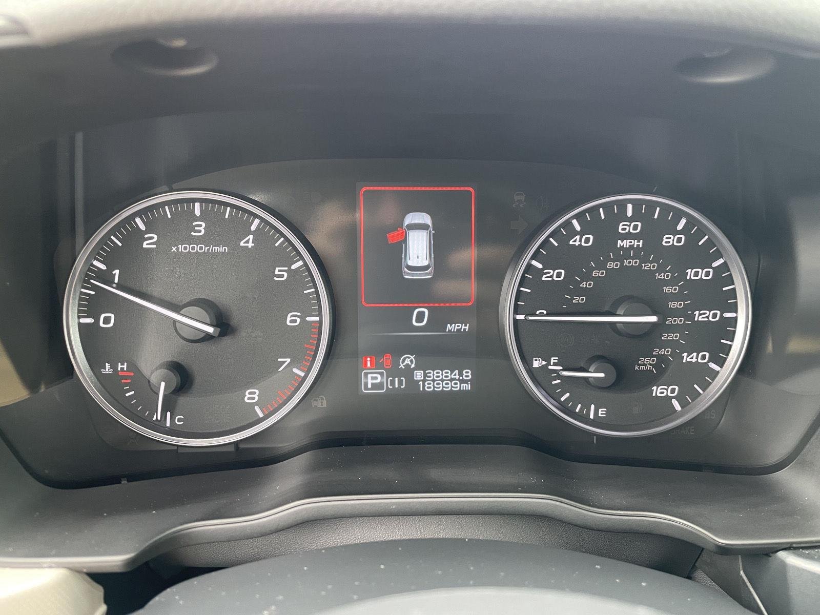 Used 2025 Crystal White Pearl Subaru Premium image 19