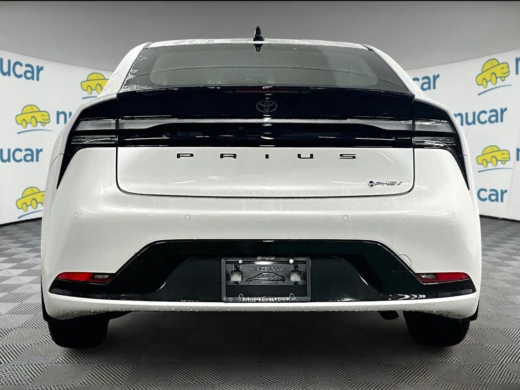 2026 Toyota Prius Plug-in Hybrid XSE - Photo 6