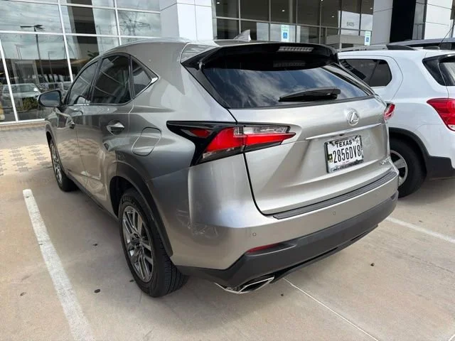Used 2016 Silver Lexus FWD 4dr image 4