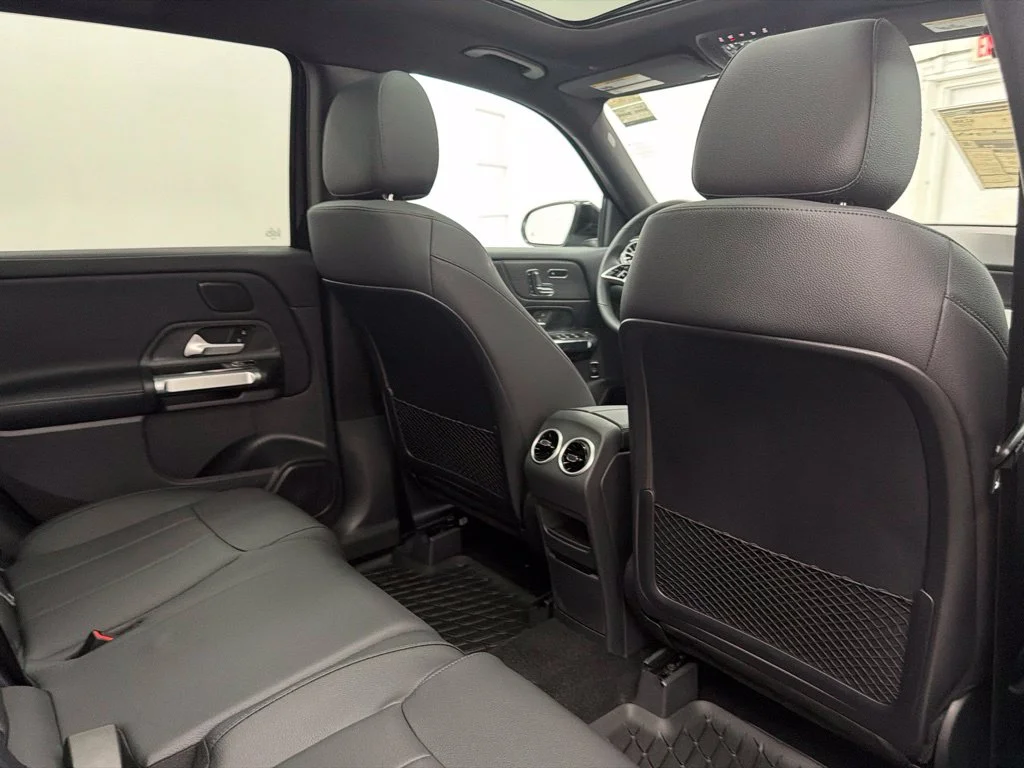 New 2026 Black Mercedes-Benz GLB 250 image 27