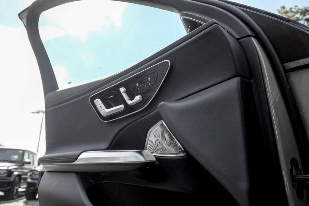 New 2027 MANUFAKTUR Alpine Grey Mercedes-Benz E 53 AMG® image 48