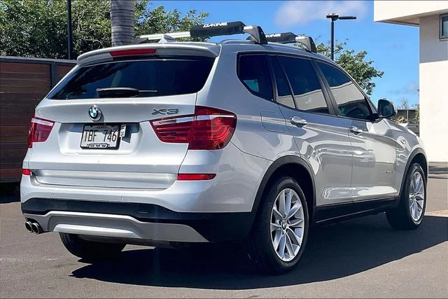 Used 2017 Glacier Silver Metallic BMW sDrive28i image 11