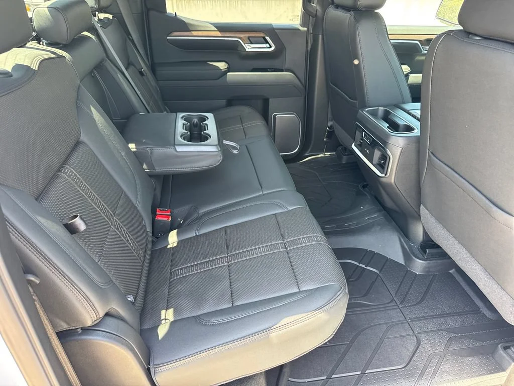 2026 Chevrolet Silverado 1500 High Country - Photo 11