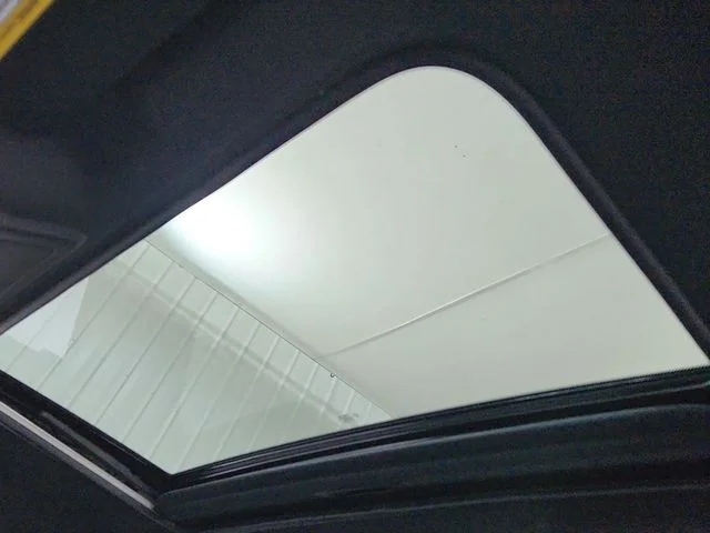 New 2027 White Nissan PRO-4X image 21