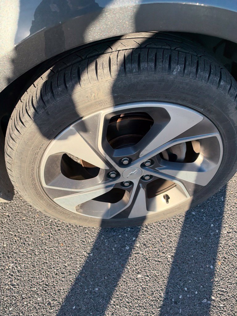 Used 2019 Gray Chevrolet Premier image 34