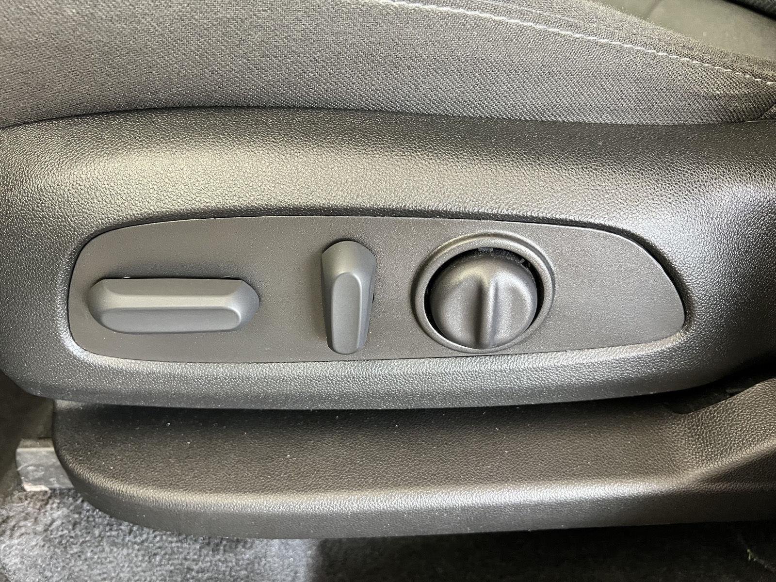 Used 2023 Sterling Gray Metallic Chevrolet LT Cloth image 22