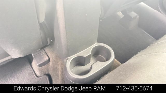 Used 2017 Black Jeep Latitude image 28