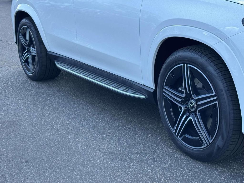 New 2026 Polar White Mercedes-Benz GLE 450 image 12