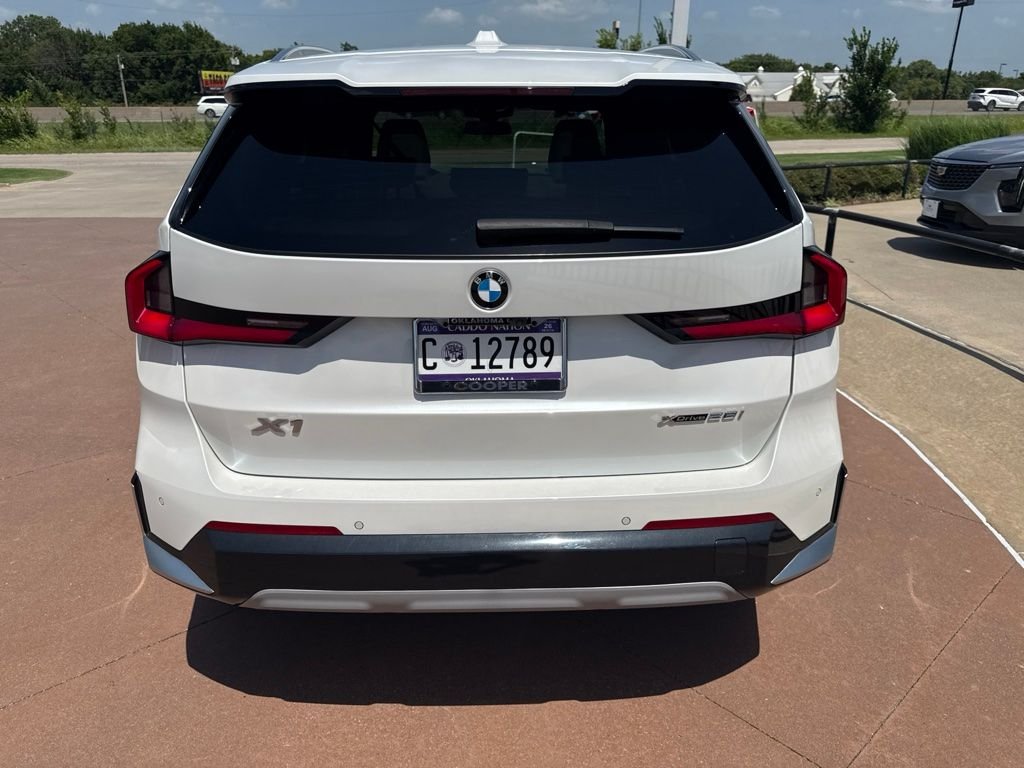 Used 2024 White BMW xDrive28i image 6