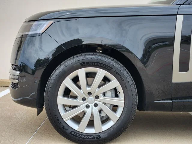 Certified Used 2024 Black Land Rover SE image 9