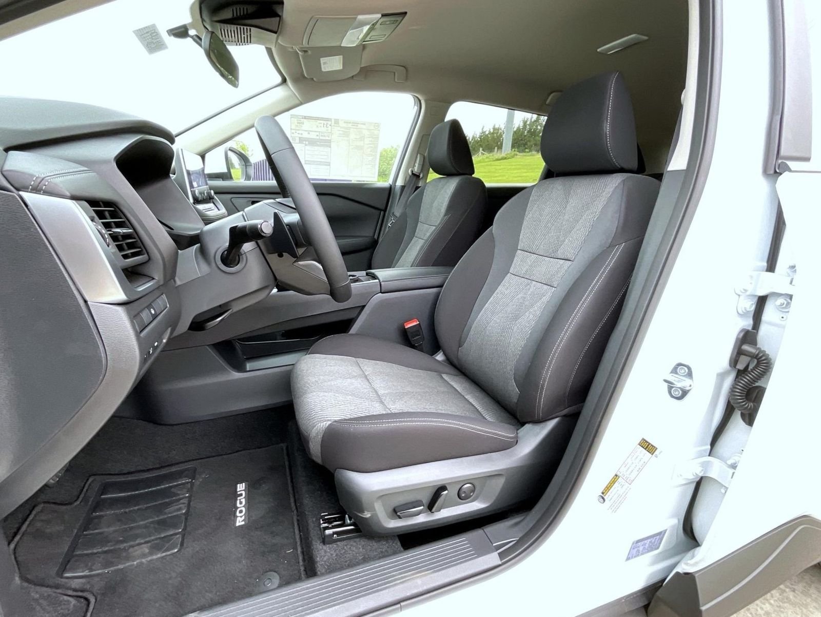 New 2026 White Nissan SV image 10