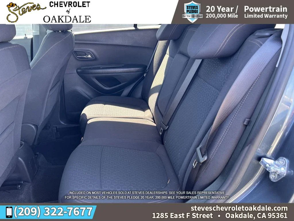 2022 Chevrolet Trax LS - Photo 25
