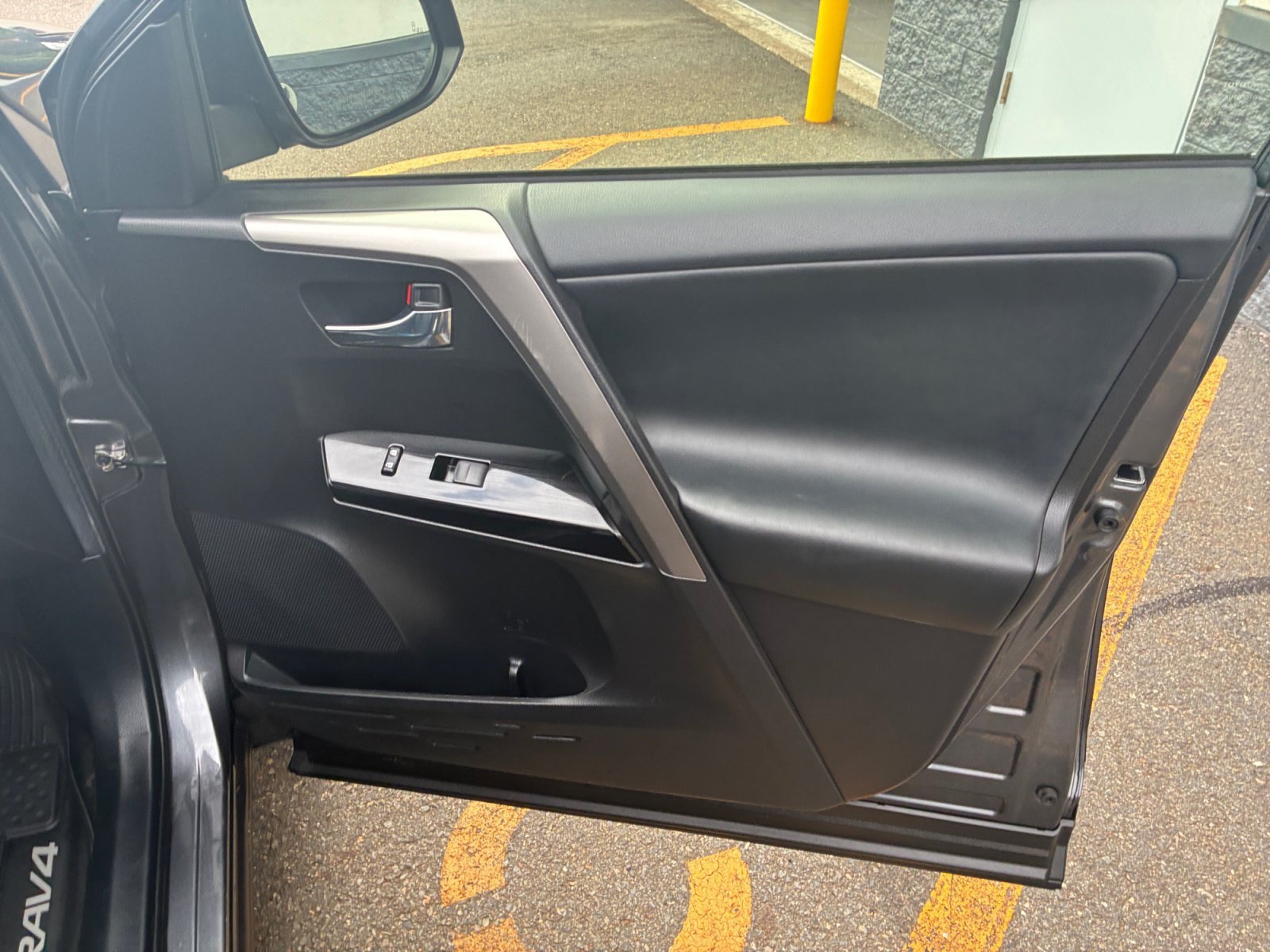 Used 2017 Magnetic Gray Metallic Toyota Limited image 33