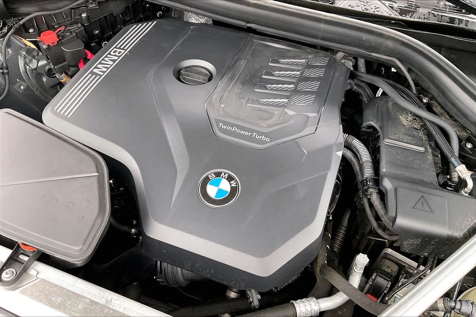 Used 2024 Skyscraper Grey Metallic BMW xDrive30i image 31