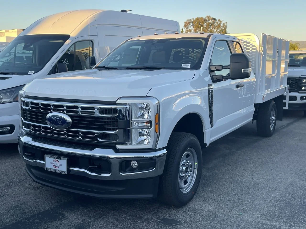 New 2026 Oxford White Ford XL image 3