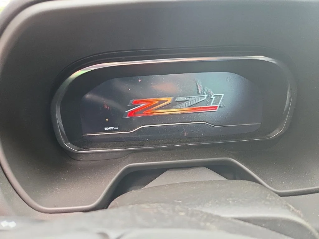 Used 2022 Gray Chevrolet Z71 image 5