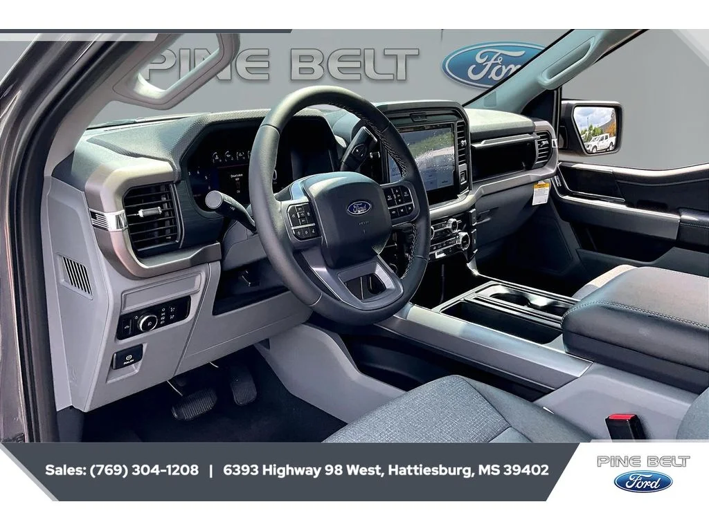 New 2026 Carbonized Gray Metallic Ford XLT image 13