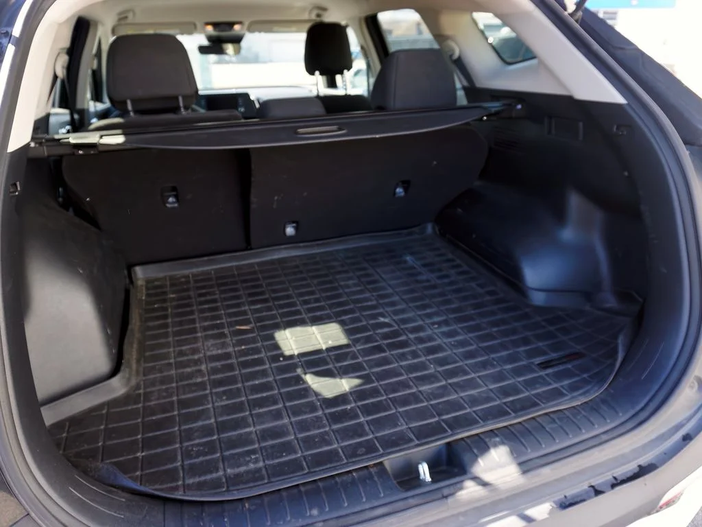 2023 Kia Sportage LX - Photo 13