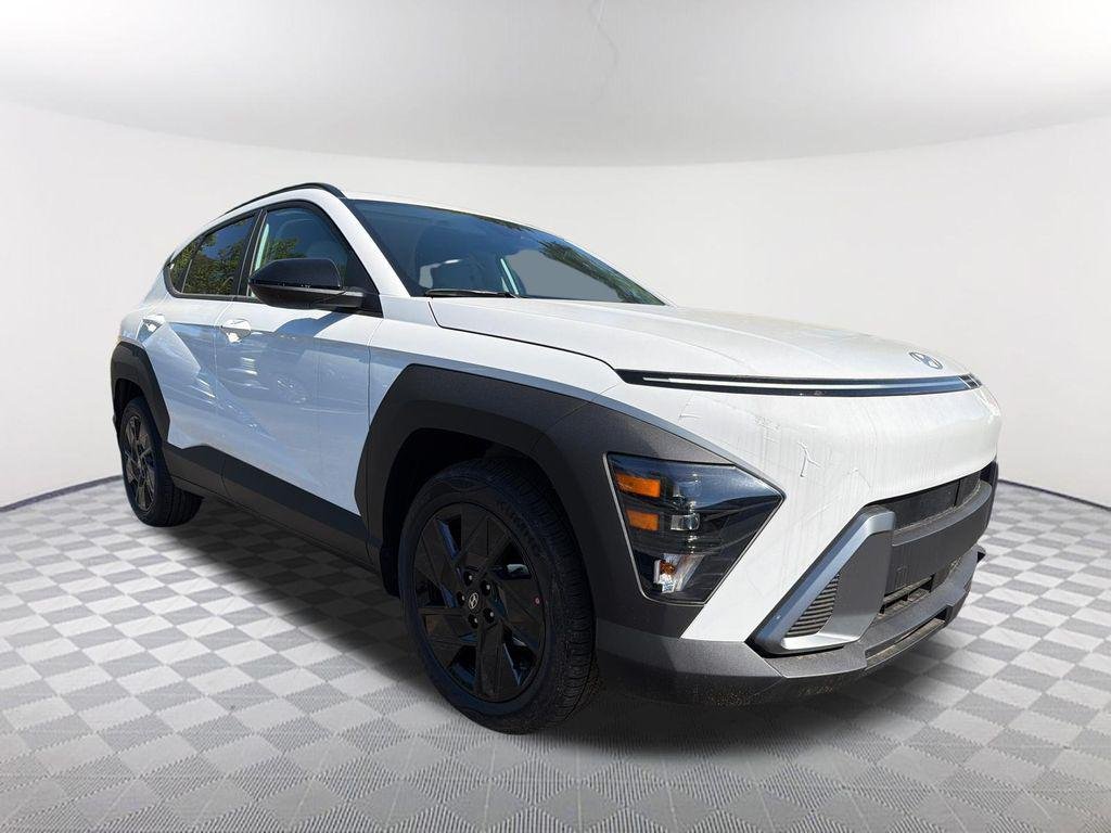 New 2026 White Hyundai SEL Sport FWD image 3