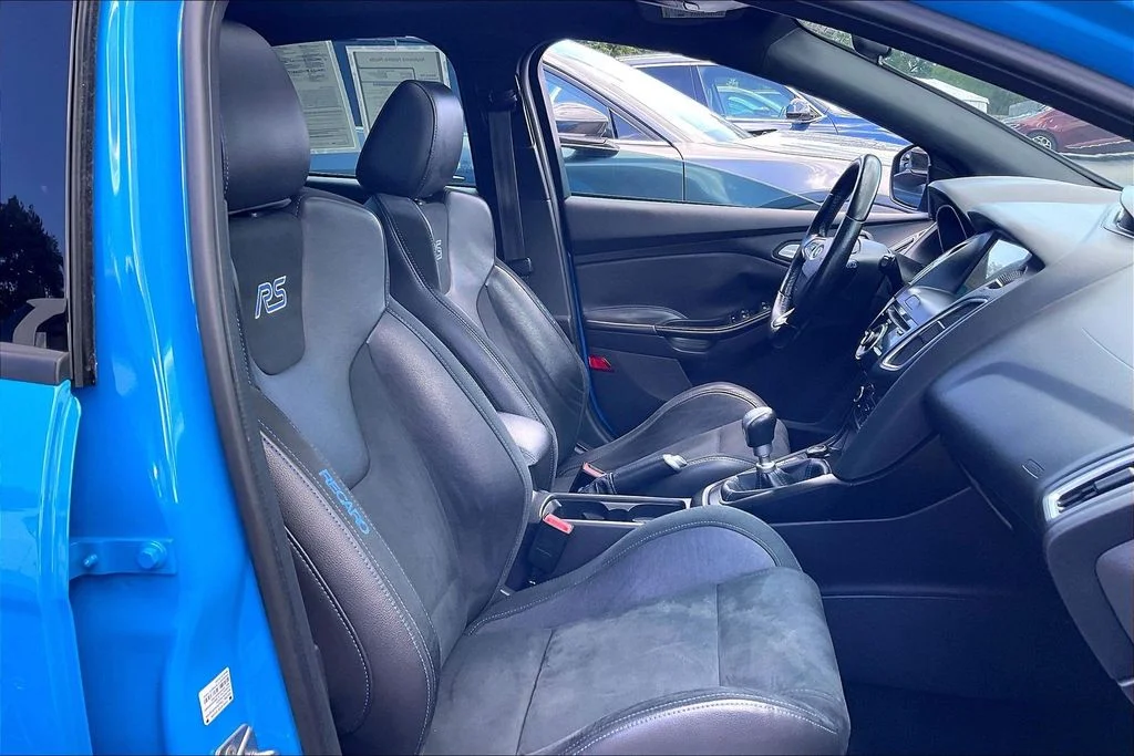 Used 2016 Blue Ford RS image 7