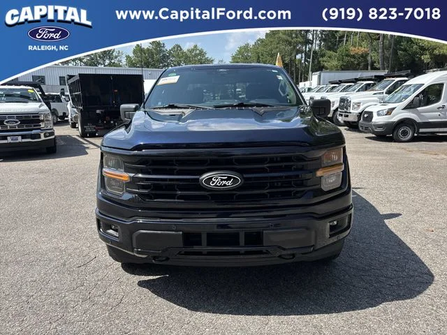 Used 2025 Blue Ford XLT image 3