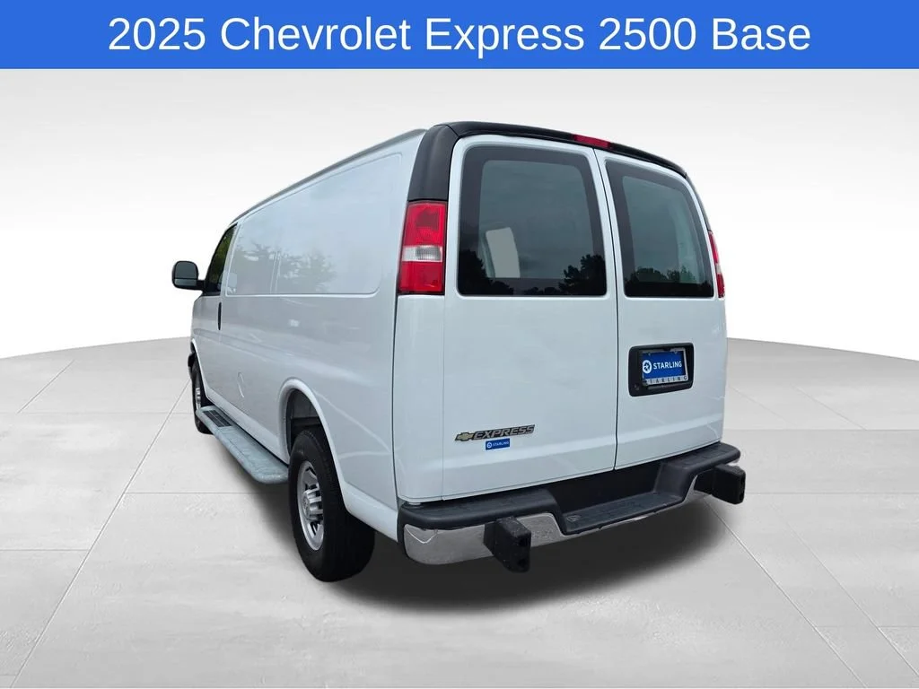 Used 2025 Summit White Chevrolet WT image 7