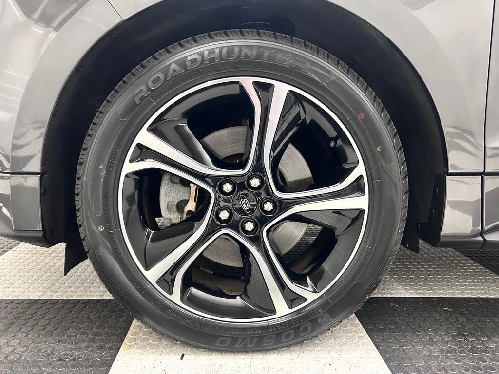 Used 2019 Gray Ford ST image 8