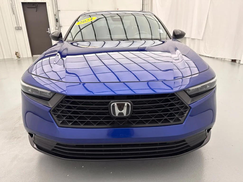 Used 2024 Still Night Pearl Honda Sport-L image 2