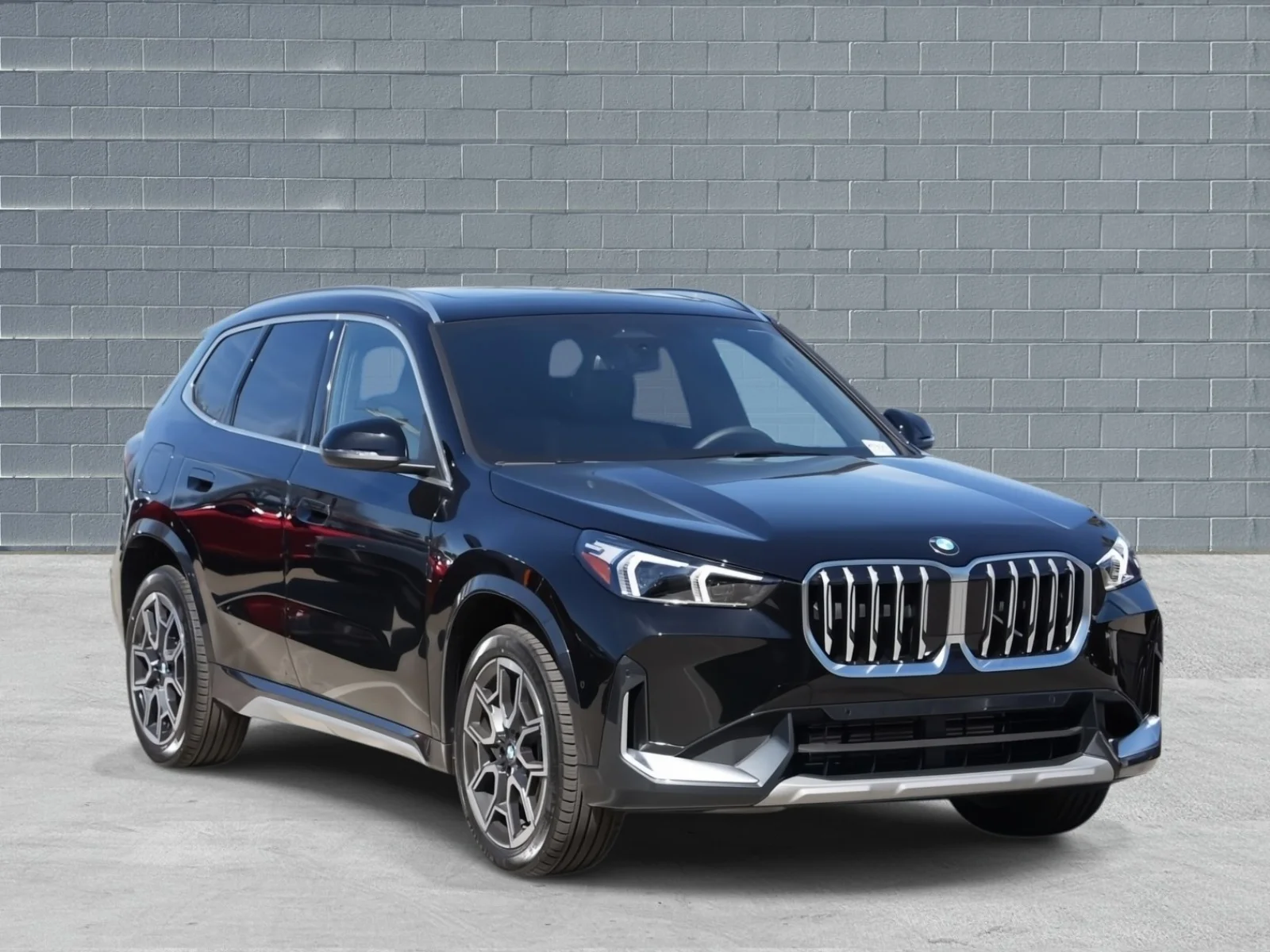 2026 BMW X1 xDrive28i's photo