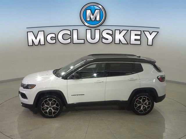 Certified Used 2025 White Jeep Limited 4x4 image 32