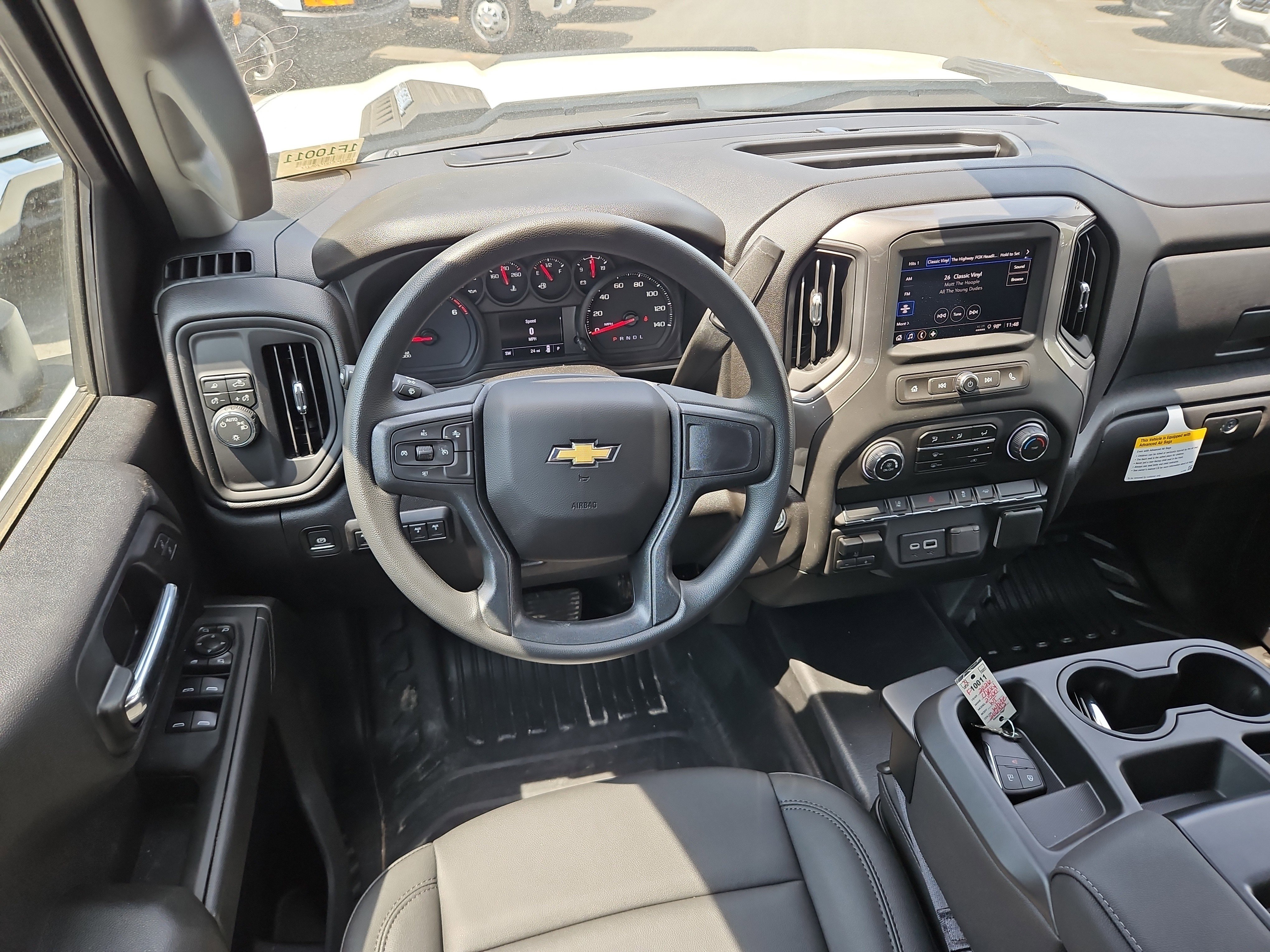 New 2026 Summit White Chevrolet WT image 11