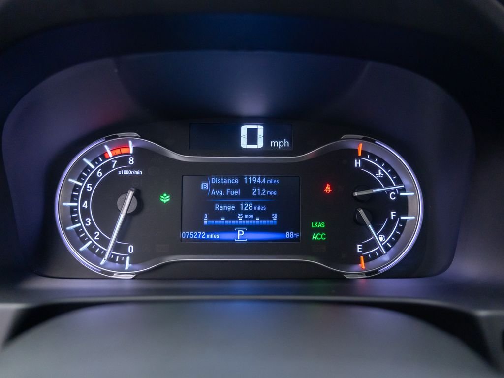 Certified Used 2022 Modern Steel Metallic Honda AWD RTL-E image 20