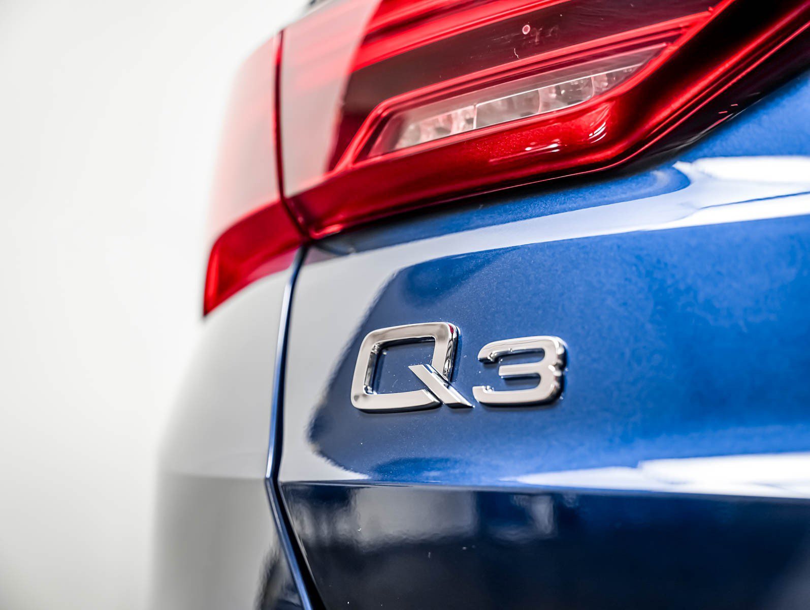 Used 2023 Navarra Blue Me Audi S line Premium image 25