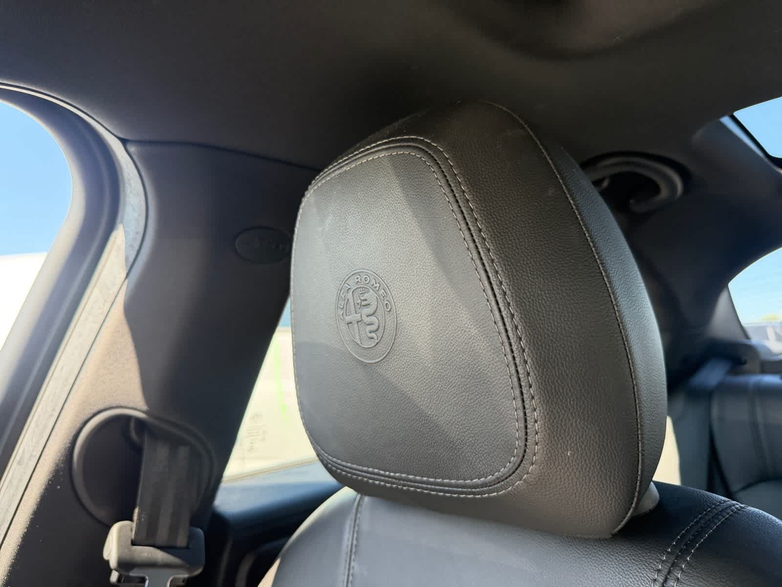 Used 2022 Alfa White Alfa Romeo Ti image 37