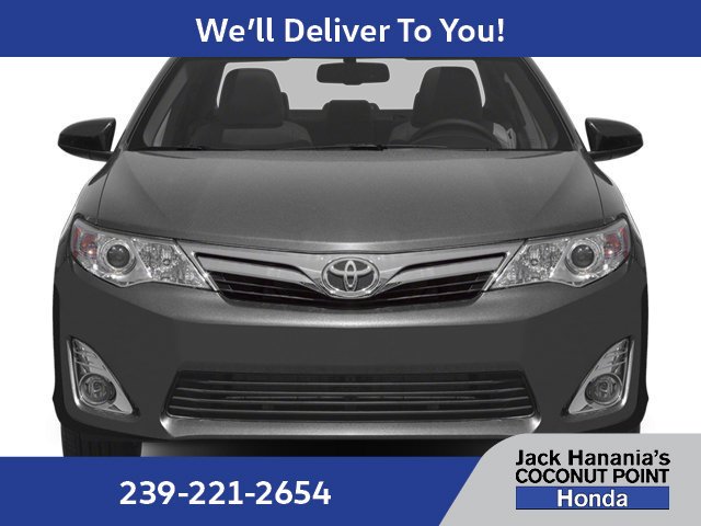 Used 2013 Silver Toyota XLE image 4