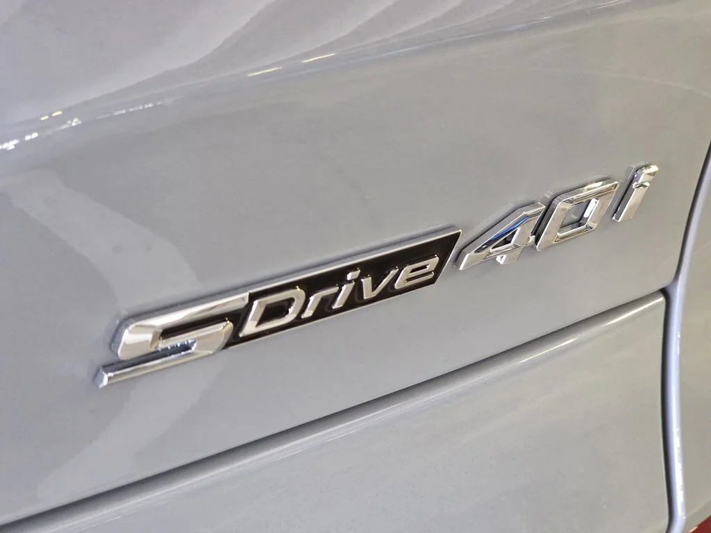 New 2026 Gray BMW sDrive40i image 7
