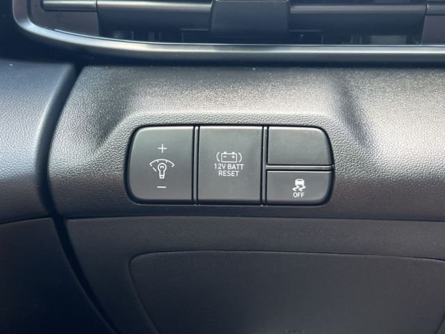 Certified Used 2025 Black Hyundai SEL Sport image 30